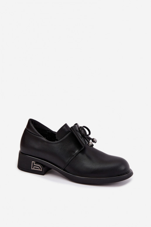 Chaussures en cuir synthétique avec des nœuds T.Sokolski AN J26-190 en couleur noire