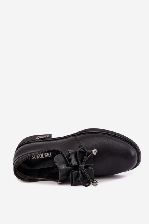 Chaussures en cuir synthétique avec des nœuds T.Sokolski AN J26-190 en couleur noire