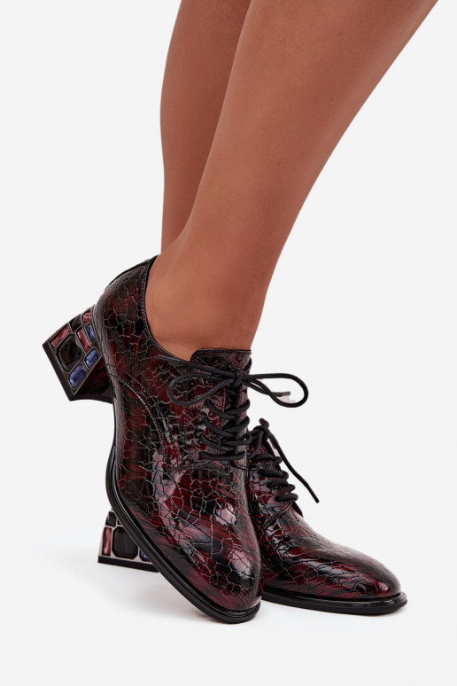 Mocassins en cuir verni pour femmes avec talons et détails scintillants en bordeaux Artiker 57C0073