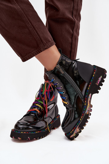 Bottines en cuir pour femmes avec effet verni en noir Artiker 57C0064 2