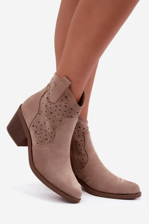 Bottines à talons en cuir découpé de style cowboy couleur sable S.Barski HY62-8147