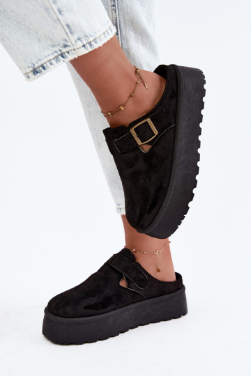 Chaussons noirs pour femmes avec plateforme et boucles Cressa