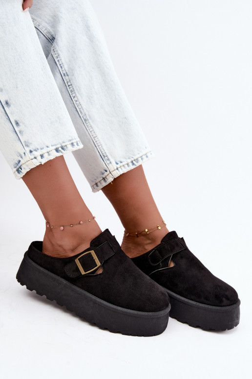 Chaussons noirs pour femmes avec plateforme et boucles Cressa