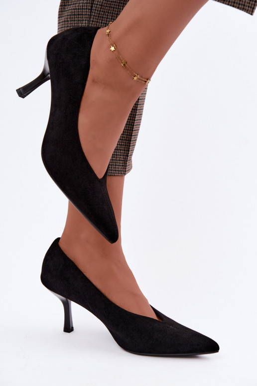 Chaussures à talons noires avec broderie décorative Sedria