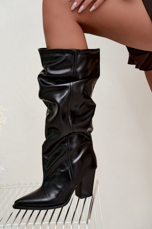 Bottes hautes à enfiler avec talons et volants en simili cuir noir Jensy