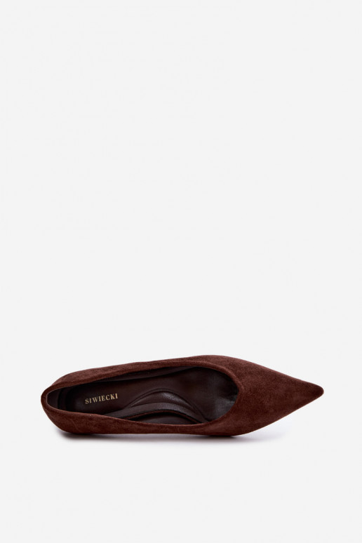 Chaussures à bout pointu en couleur chocolat Tadela