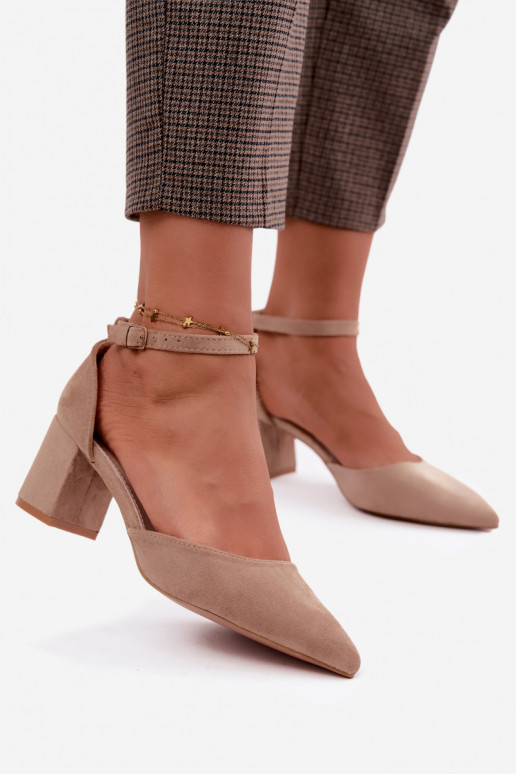 Chaussures à talon avec brides en couleur sable Olenae