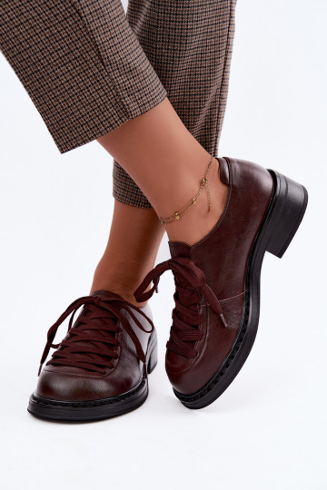 Mocassins en cuir verni avec lacets marron foncé 2