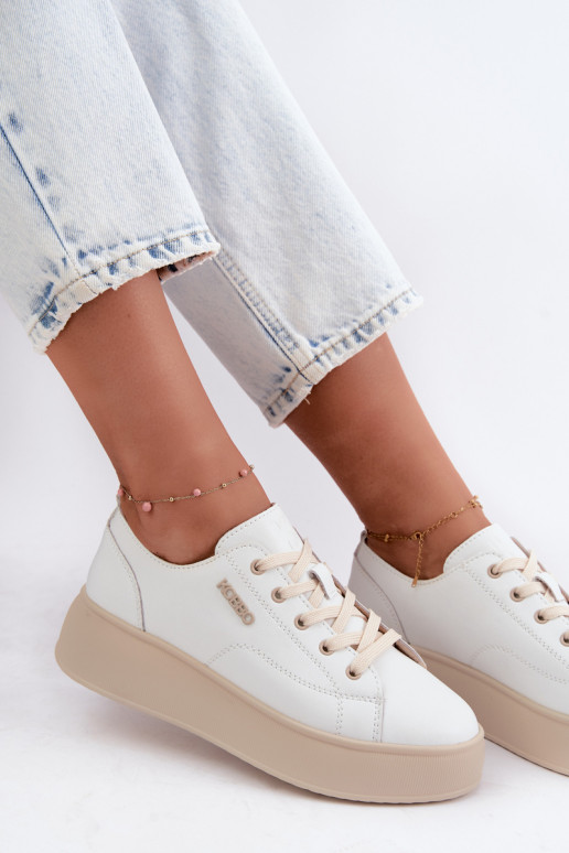 Baskets en simili cuir avec plateforme Kobbo en blanc