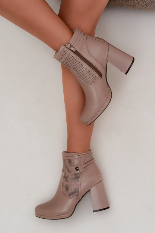 réchauffer Bottes avec des talons beige Activélissa