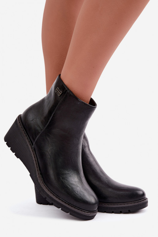 Bottines noires bordées avec plateforme Larisae