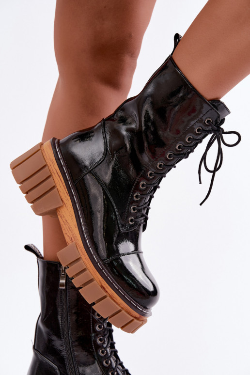 Bottines en cuir noires chauffées pour le travail avec effet verni Artiker 49C0344