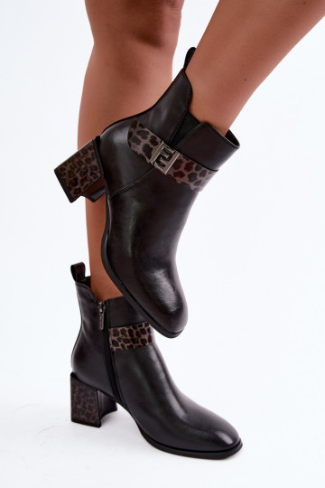 Bottines pour femmes chaudes avec sangles décoratives Artiker 57C0008 en couleur noire