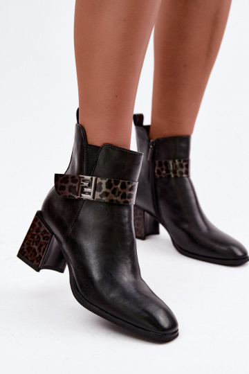 Bottines pour femmes chaudes avec sangles décoratives Artiker 57C0008 en couleur noire 2