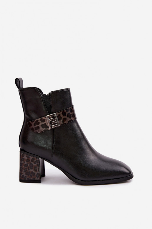 Bottines pour femmes chaudes avec sangles décoratives Artiker 57C0008 en couleur noire