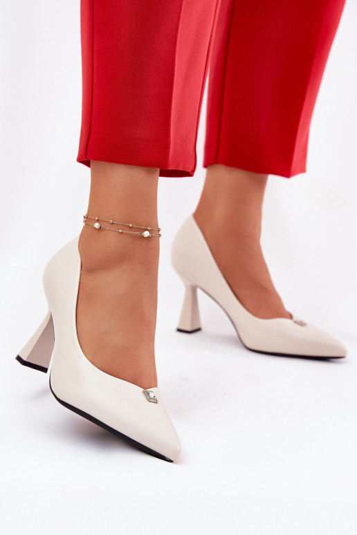 Chaussures au style élégant sur un talon évasé Vinceza 62222 couleur sable