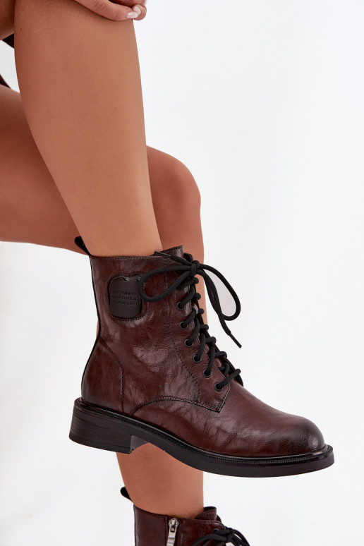 Bottes de travail pour femmes marron avec des détails décoratifs