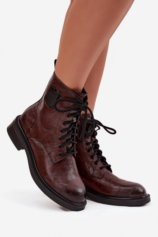 Bottes de travail pour femmes marron avec des détails décoratifs