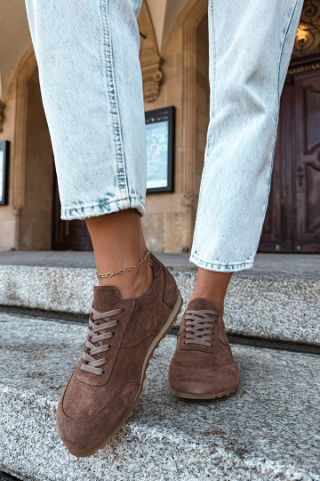 Baskets Barefoot en simili daim marron Zazoo N1422