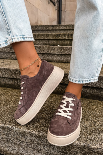Baskets en daim synthétique avec plateforme Kobbo couleur chocolat 2