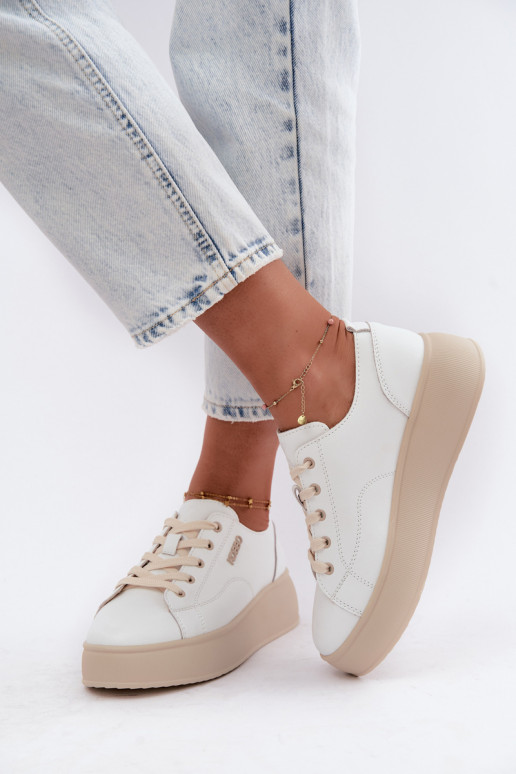 Baskets en simili cuir avec plateforme Kobbo en blanc