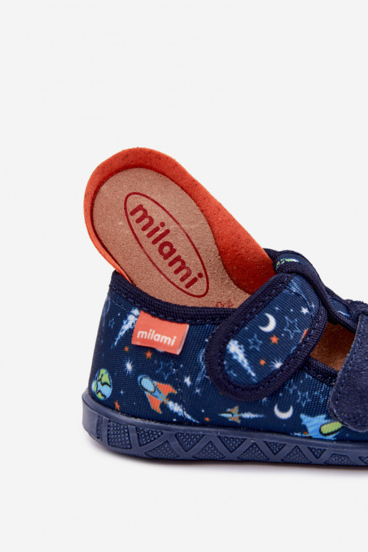 Chaussons pour enfants Milami avec fermetures auto-agrippantes et fusées en bleu marine Reathiana