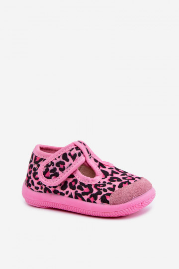 Chaussons élastiques pour enfants Milami avec fermetures auto-agrippantes et motifs léopard en rose Ambette