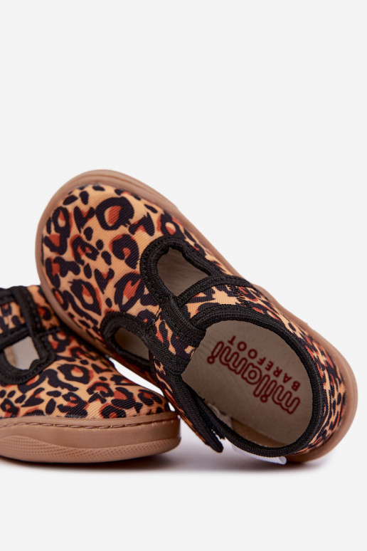Chaussons pour enfants avec fermetures auto-agrippantes Milami imprimé léopard jaune-noir Talirae