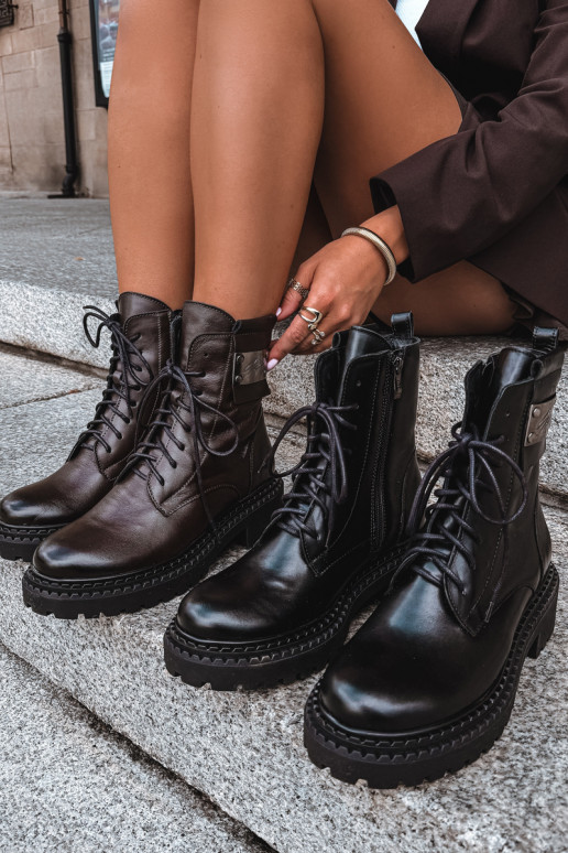 Bottines pour femmes chaudes avec détails décoratifs Zazoo 60574 en couleur noire