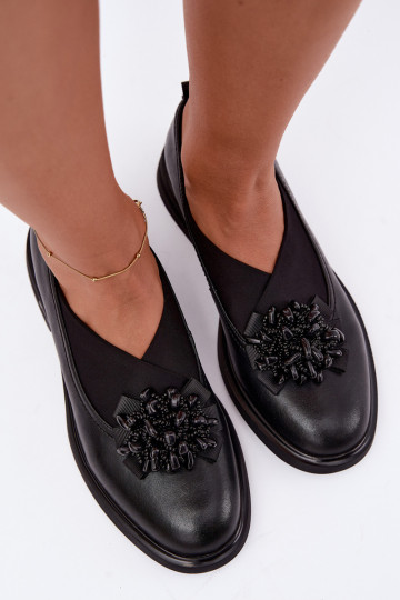 Chaussures en cuir pour femmes avec ornements noirs T.Sokolski