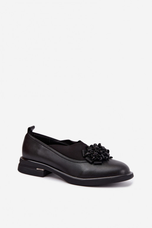 Chaussures en cuir pour femmes avec ornements noirs T.Sokolski