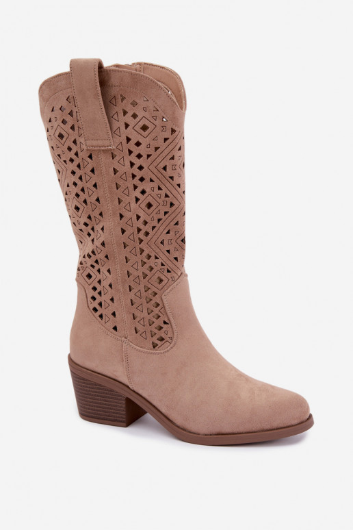 bottes hautes avec éléments découpés dans un style cowboy avec talons S.Barski HY62-8126 couleur sable