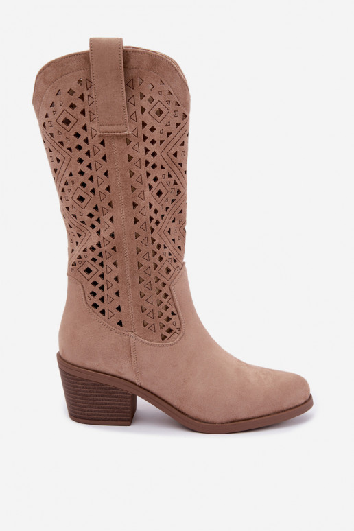 bottes hautes avec éléments découpés dans un style cowboy avec talons S.Barski HY62-8126 couleur sable