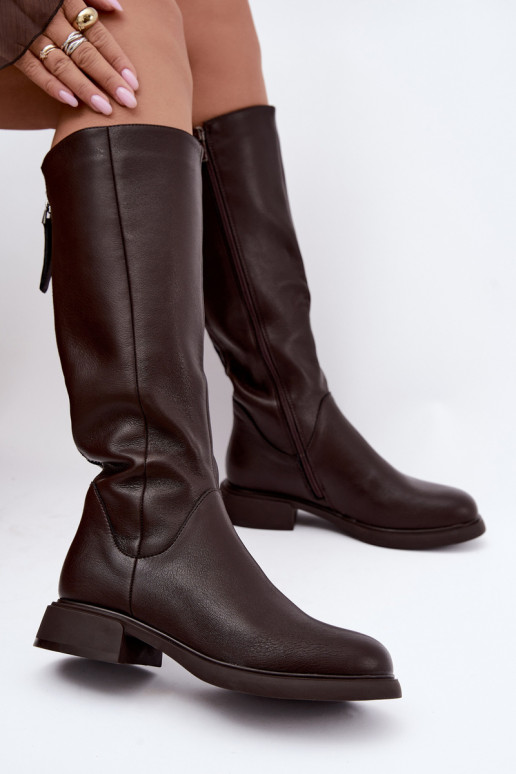 bottes hautes pour femmes avec talons larges isolées D&A JC62-1036 couleur chocolat