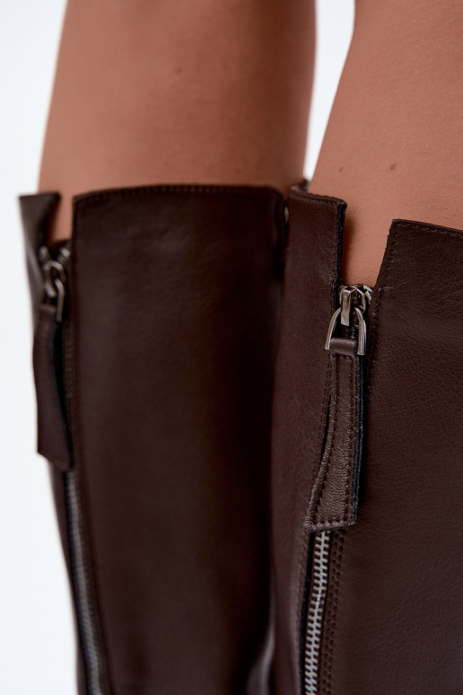bottes hautes pour femmes avec talons larges isolées D&A JC62-1036 couleur chocolat