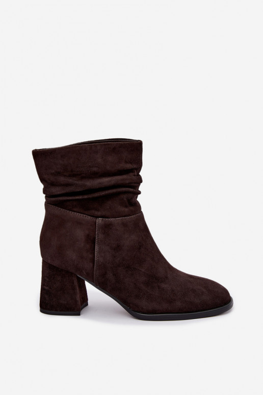 Bottines en daim naturel avec plis et talons D&A JC62-1021 chocolat