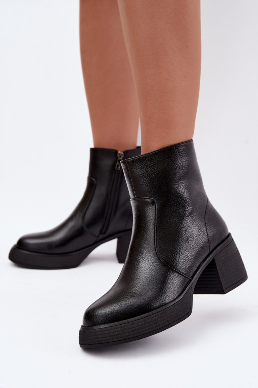 Bottines en cuir doublées avec talons D&A CR62-3369 noir
