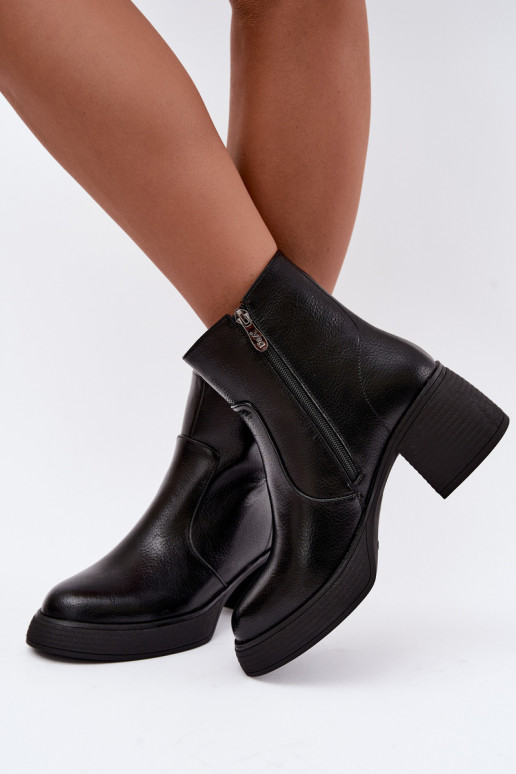 Bottines en cuir doublées avec talons D&A CR62-3369 noir