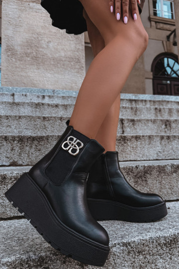 Bottines chaudes et stylées avec plateforme et détails décoratifs en noir Solavie