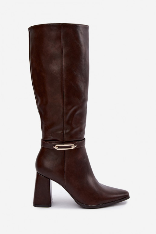 Bottes chaudes jusqu'au genou avec des sangles décoratives et un talon bloc en chocolat Luvessa
