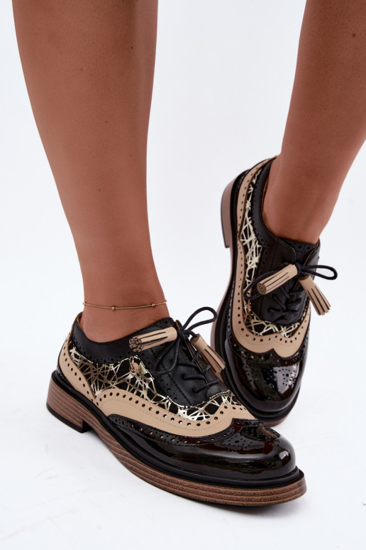 Chaussures en cuir pour femmes avec lacets et pampilles Tai turiciejka K7816-01 en noir