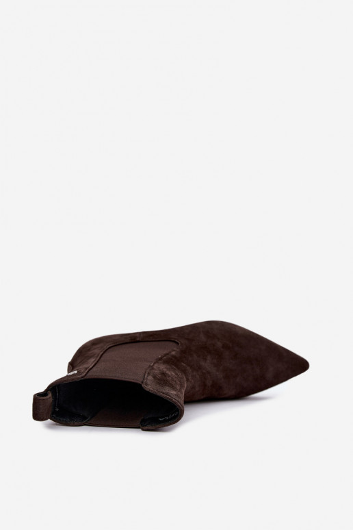 Bottes en daim isolées avec talons Tai turiciejka K7756-02 en chocolat