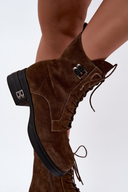 Bottes pour femmes en suédine isolées Vinceza 67044 marron