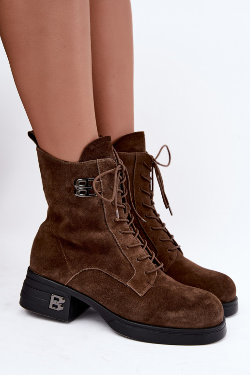 Bottes pour femmes en suédine isolées Vinceza 67044 marron
