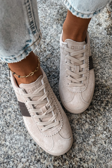 Baskets pour femmes en daim synthétique Big Star UU274440 en sable