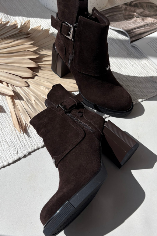 Bottines chocolat en daim synthétique avec talons et boucles Vinceza 91152