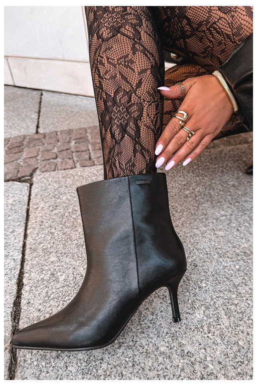 Bottines avec talons fins et isolation, à enfiler Big Star UU274494 noires