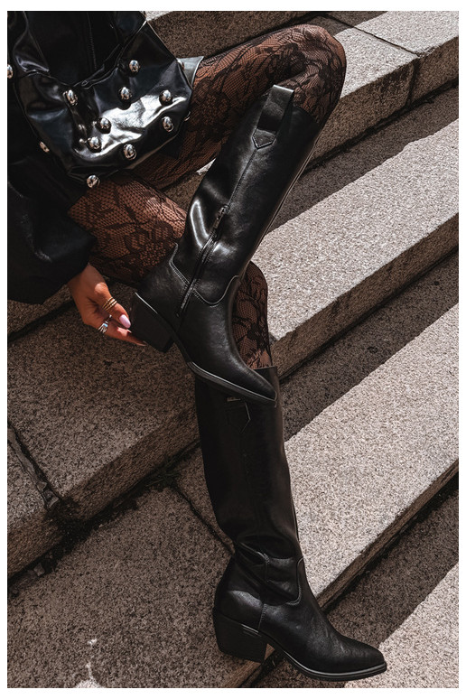 bottes hautes en cuir naturel pour femmes à petit talon isolées Big Star UU274521 couleur noire