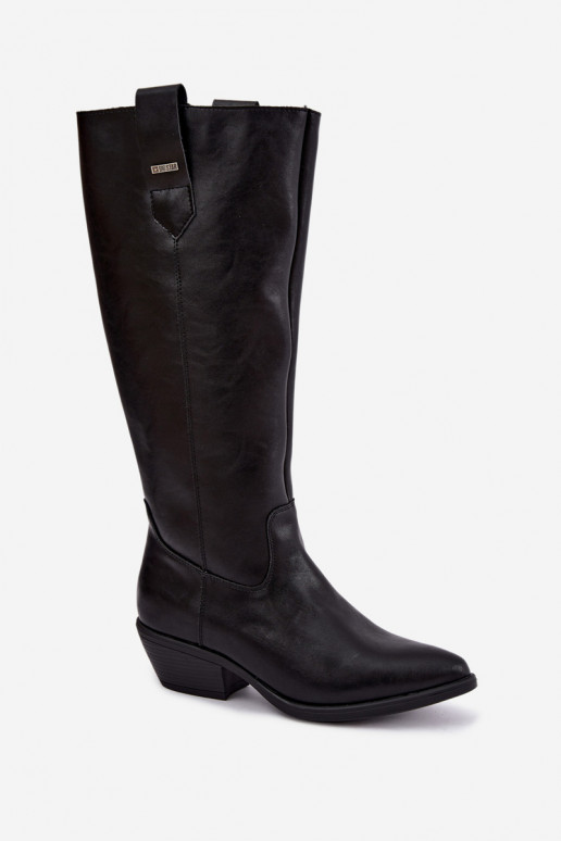 bottes hautes en cuir naturel pour femmes à petit talon isolées Big Star UU274521 couleur noire