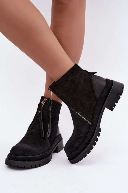 Chaussures en daim isolées pour femmes Tai turiciejka K7732-01 couleur noire